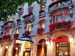 Paris hotels near Champs Elysees: Plazza Athenee