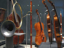 Musical instruments in Cite de la Musique
