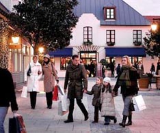 Disneyland Paris information: La Vallee Village near Disneyland Paris