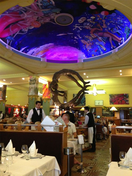Paris Art Nouveau restaurants. Art deco restaurants.