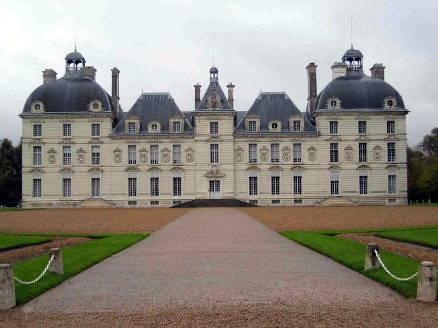 Loire Castles near Paris