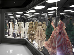 Fashion in Arts Décoratifs Museum