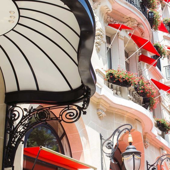 Plazza Athenee Palace - 25 - Avenue Montaigne