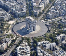 The Champs-Elysées Avenue in Paris. Facts. Shopping. Tours.