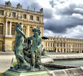 Visit Versailles in a day tour from Paris