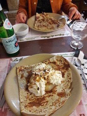 Montparnasse creperies are among the cheapest restaurants in Paris