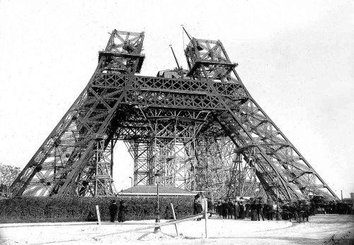 Eiffel Tower construction