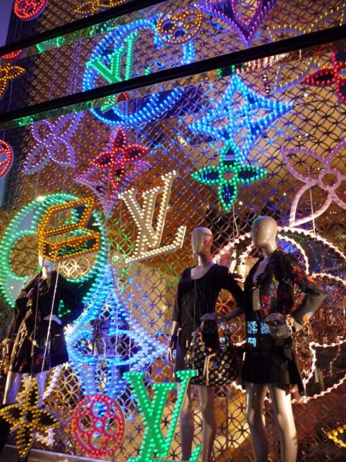 Champs Elysees Facts History Geography Stores Events