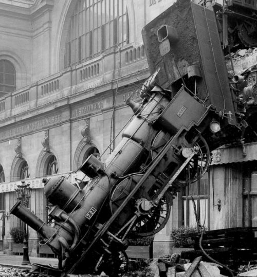 The spectacular 1895 Montparnasse station accident