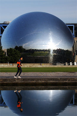 La Géode in Parc de La Villette